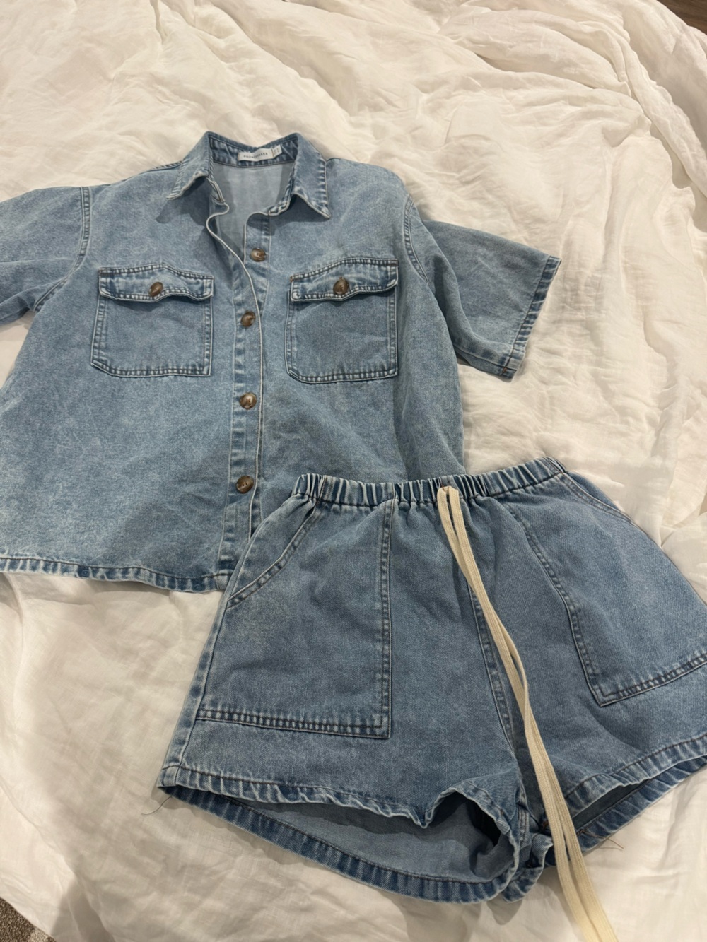 Denim Button-Front Shirt & Elastic-Waist Shorts Set - Light Blue